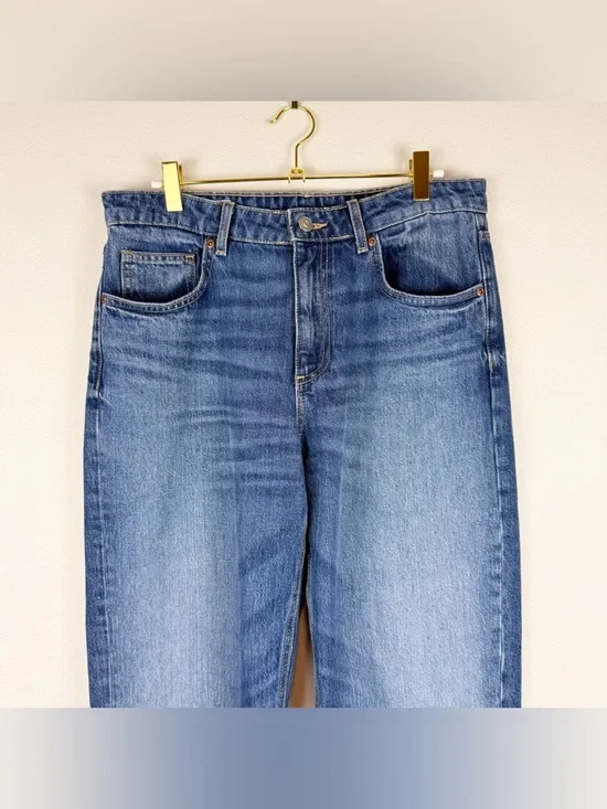 Zara Wide Leg Mid Rise Loose Fit Medium Wash Denim Jeans Size 6 - Picture 4 of 13